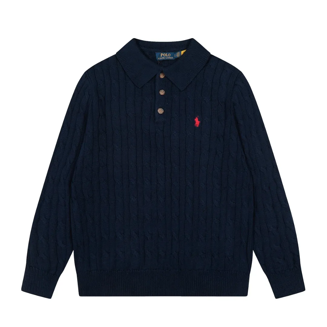 P250 Top quality" Style number: DS862# (not off the shelves all year round) [Ralph Lauren autumn and winter solid color pony embroidery logo knitted POLO lapel sweater] ✅Ralph Lauren Ralph Lauren classic basic lapel POLO same style knitted autumn and winter sweater for men and women ✅Main supplier platform live broadcast Wholesale entity Replenish when out of stock Not off the shelf ✅ZP quality 1:1 version Scan the code to enter the GF website Counter quality ✅Details and quality The only one in Guangzhou Imported high-quality cotton yarn, focusing on high-end, cost-effective, good quality needless to say ✅The version is restored to the original order, the maximum size can be worn up to 190 pounds, loose, comfortable and stress-free ✅The upper body is simple and easy to match, a must-have for men ootd, good-looking clothes are never picky, a must-have recommendation for couples' wardrobes Size: S-XL Color: Black White Gray Khaki Navy Blue White Label Navy Blue Red Label